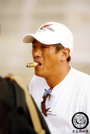 直击柯受良飞跃黄河现场：全程不到2秒，吴宗宪、刘德华到场加油