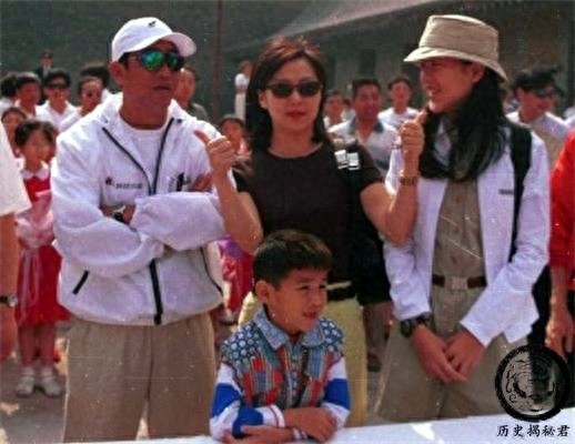 直击柯受良飞跃黄河现场：全程不到2秒，吴宗宪、刘德华到场加油